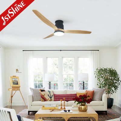 Buen precio La fan de techo llevada con teledirigido, 52 pulgadas limpia el montaje con un chorro de agua del motor reservado de DC en línea