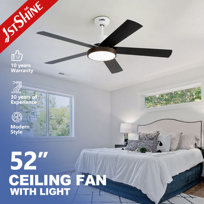 Ventilador de techo LED de control inteligente con luz de 52 pulgadas 5 palas de MDF y potencia de motor de 35/60W