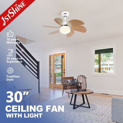 Ventilador de techo de 110-240V con motor de corriente continua y control remoto en hojas de madera MDF modernas 3000K
