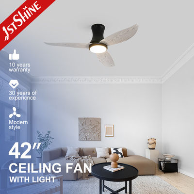 42 pulgadas / OEM 3 colores ventilador de techo apagable con diseño de grano de madera de plástico y techo bajo