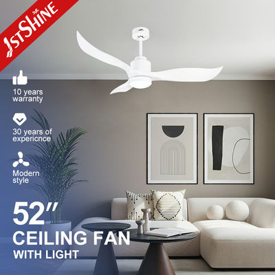 Diseño moderno 220V de lujo cuchillas ABS blancas control remoto LED rendimiento del ventilador de techo