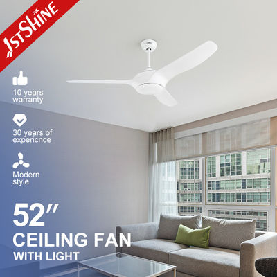 Luz de ventilador de techo de 52 pulgadas con 3 cuchillas de madera ABS y tipo de interruptor APP / WIFI