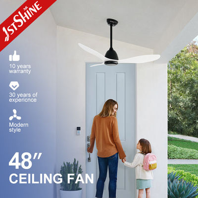 Ventilador de techo ABS de 48 pulgadas con control remoto de 6 velocidades sin diseño elegante
