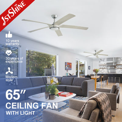Habitación grande 65 pulgadas 5 cuchillas ventilador de techo LED con control remoto y 110-240V / 50Hz-60Hz