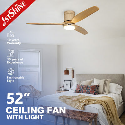Buen precio Ahorro de energía 52in Flush Mount LED ventilador de techo con cuchillas de madera sólida en línea