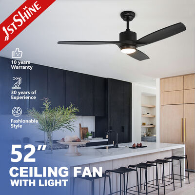Buen precio Fan de techo decorativa del motor de DC de las cuchillas de madera sólida de 52 pulgadas con la luz del LED en línea