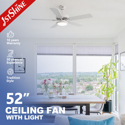 Buen precio Ventilador de techo blanco de 52 pulgadas con luz LED y control remoto de 6 velocidades con palas de MDF y motor de CC En línea