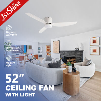 Buen precio Ventilador de techo de montaje de 52 pulgadas con luz con motor de CC eficiente para interiores modernos En línea